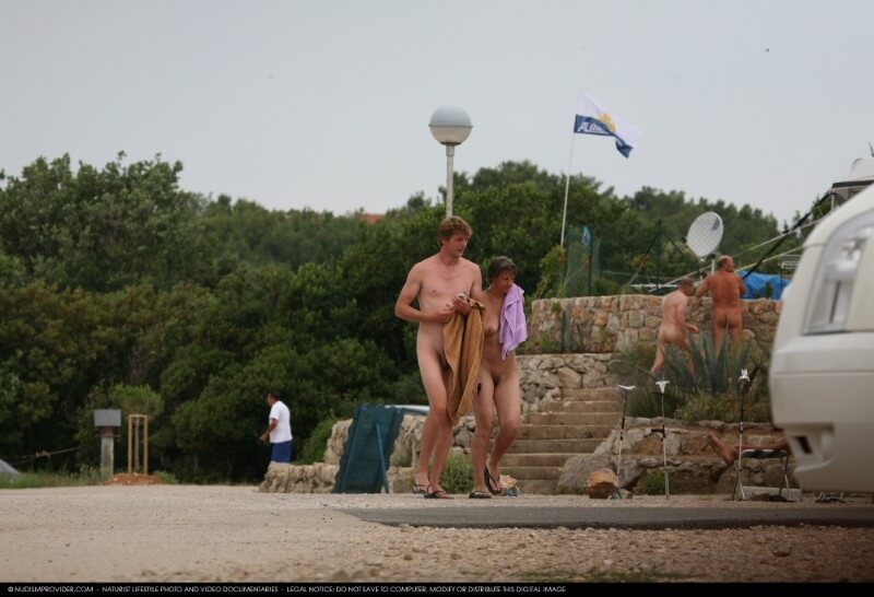 Nudism Family Indian Summer Painting photo gallery - Nudism strengthens friendships and mutual respect