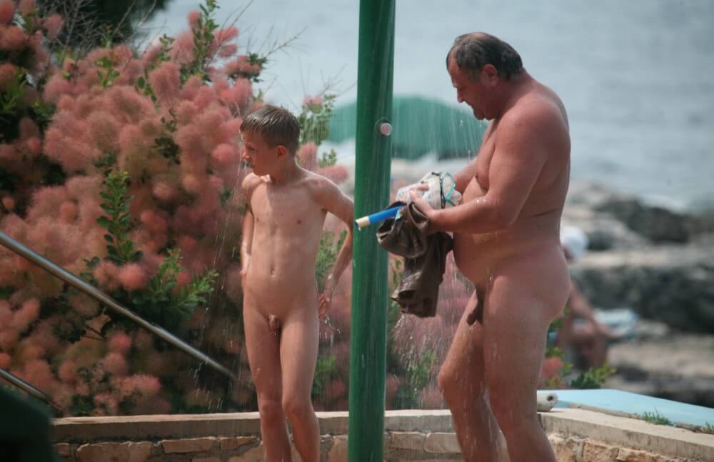 Naturist Shower Profiles pics - Through naturism, people seek the opportunity to feel free and in harmony