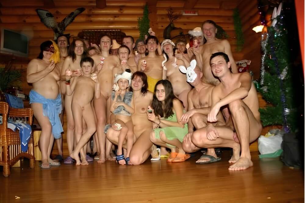 Sauna meet new year gallery - Nudism is based on sincerity