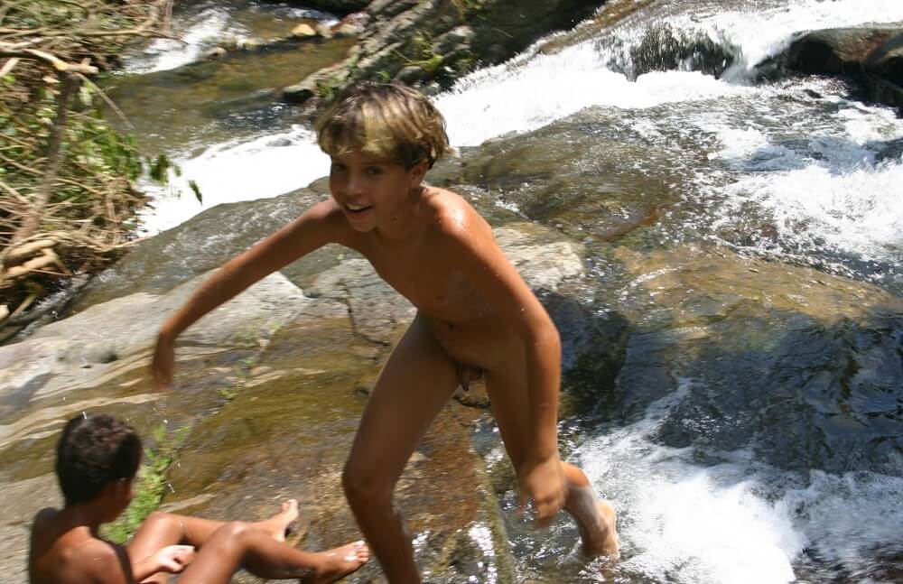Brazilian Cliff Slide pics - This practice of going nude was embraced by the highest ranks of the aristocracy