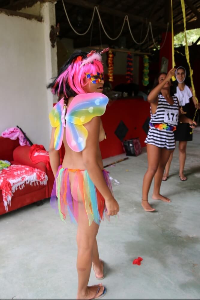 Tropical carnival photo gallery - Nudism supports personal freedom and individuality