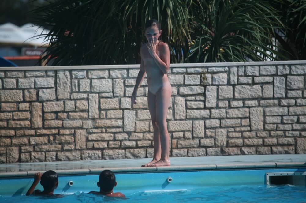 Naturist Pool-Side Singles photos - The natural beauty of the body is one of the goals of naturism and nudism