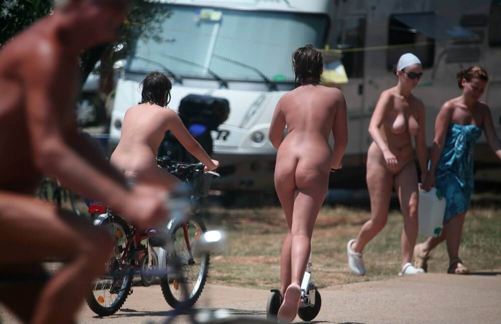 Park Misc Walks pics - Share the philosophy of naturism