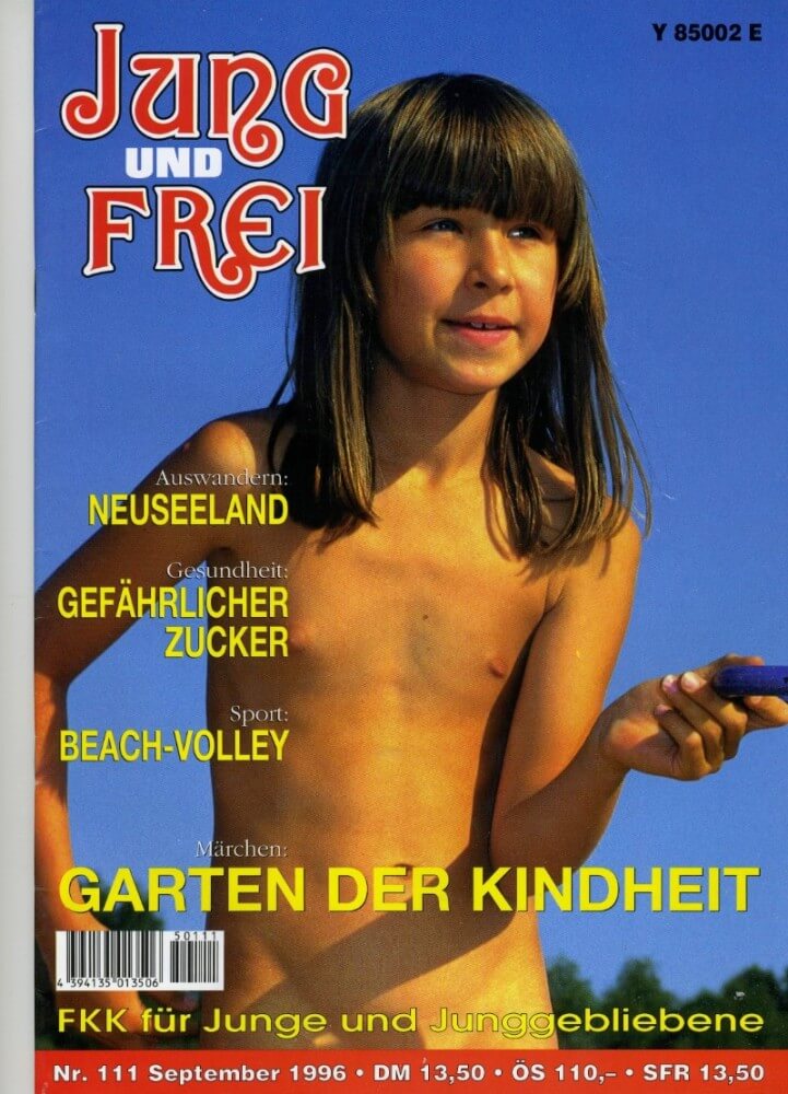 Jung und Frei Nr 111 - She went out completely naked