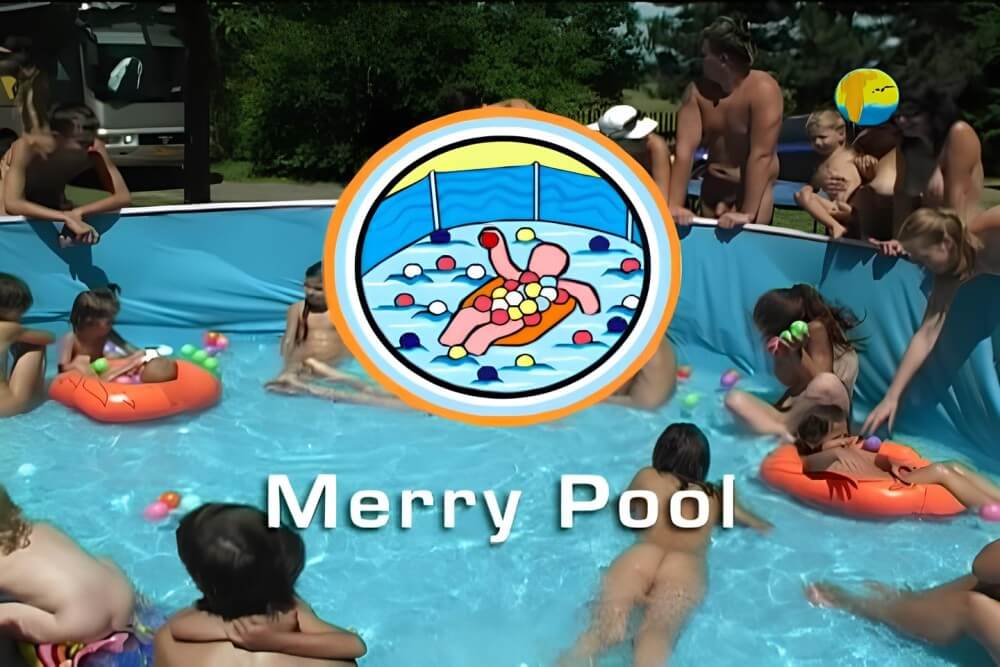Naturist Freedom: Merry Pool - Watching us naked in nature