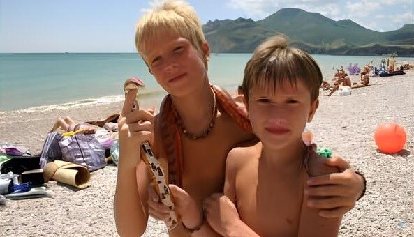Premium Content # 23 - Naturists live in harmony with nature