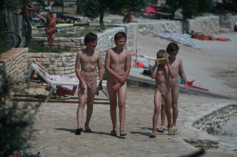 Shore walking nude - Where nudism is commonplace
