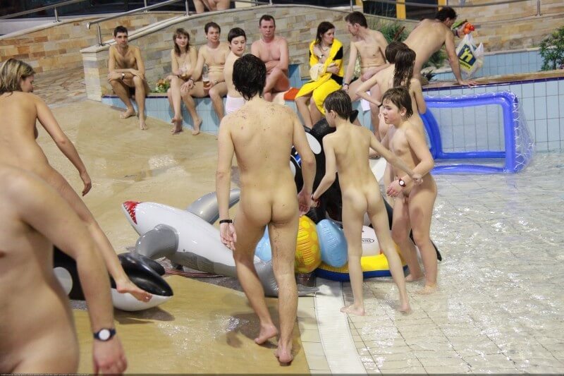 Pool day celebration Big gallery - Nudism strengthens health and self-esteem