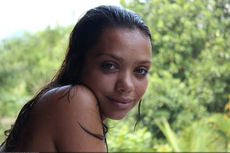 Tropical activities 1-25 gallery - Many consider a free body and nudism to be central to their lives