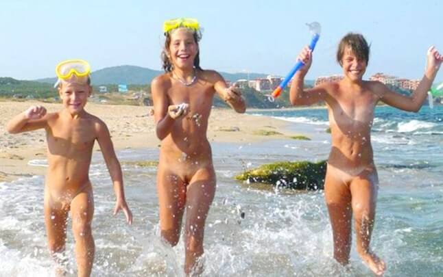 Naturism photo gallery # 27 - Nudism and naturism bring you closer to nature