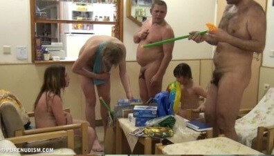 Pool jacuzzi and paints Full HD - A person without clothes is closer to the wild