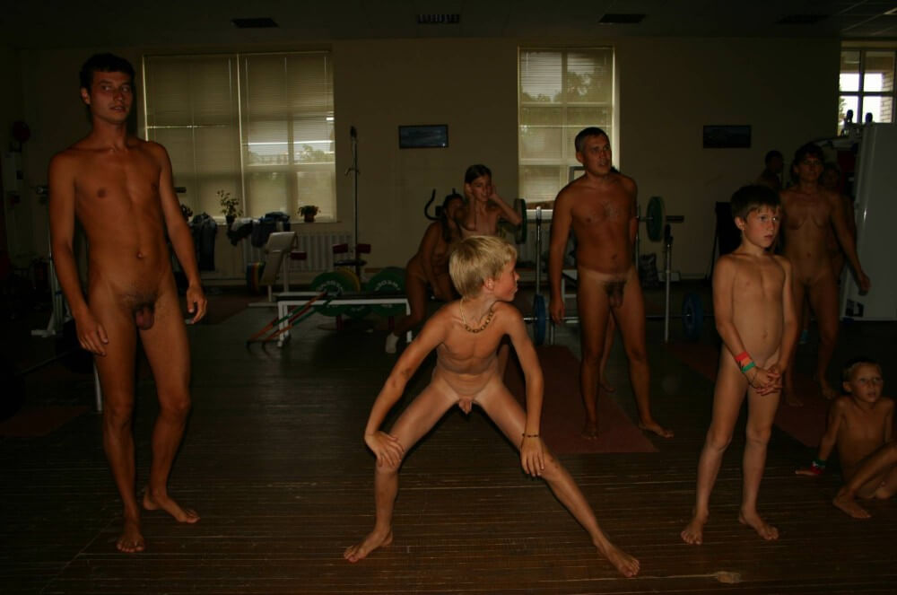 Family Gym Nudist Stretch pics - Nothing kept the clothes on my body
