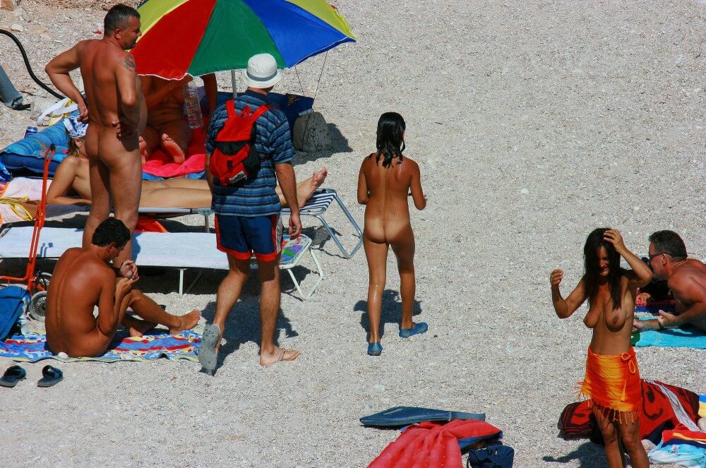 Uka FKK Beach Parenting Nudist beach pics - Participation in nudism contributes to personal growth