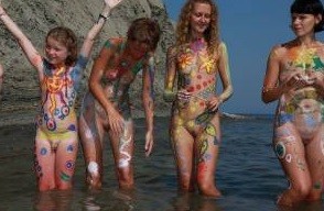 A Mediterranean Crag photos - Types of recreation in nudist and naturist resorts and parks