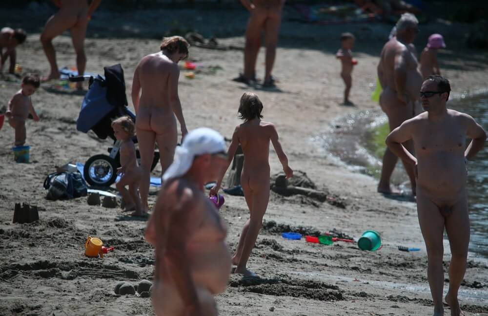Jr Coastal Beach Paradise pics - Poor naked people and rich naked people in one place