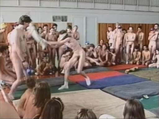 Helios Natura: Come and Play - Naturism teaches us to accept ourselves and others without judgment