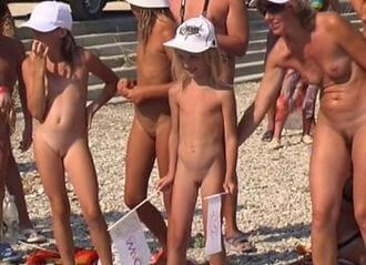 Naturist Royal Family Show video - Health is strengthened through naturism