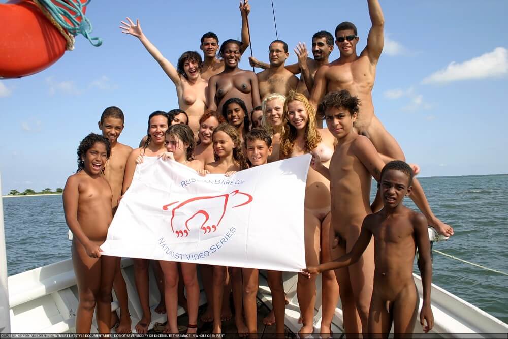 Naturism photo gallery # 59 - Naturism as a lifestyle