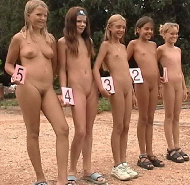 The White Castle Pageant Full HD video - The first step toward home nudism